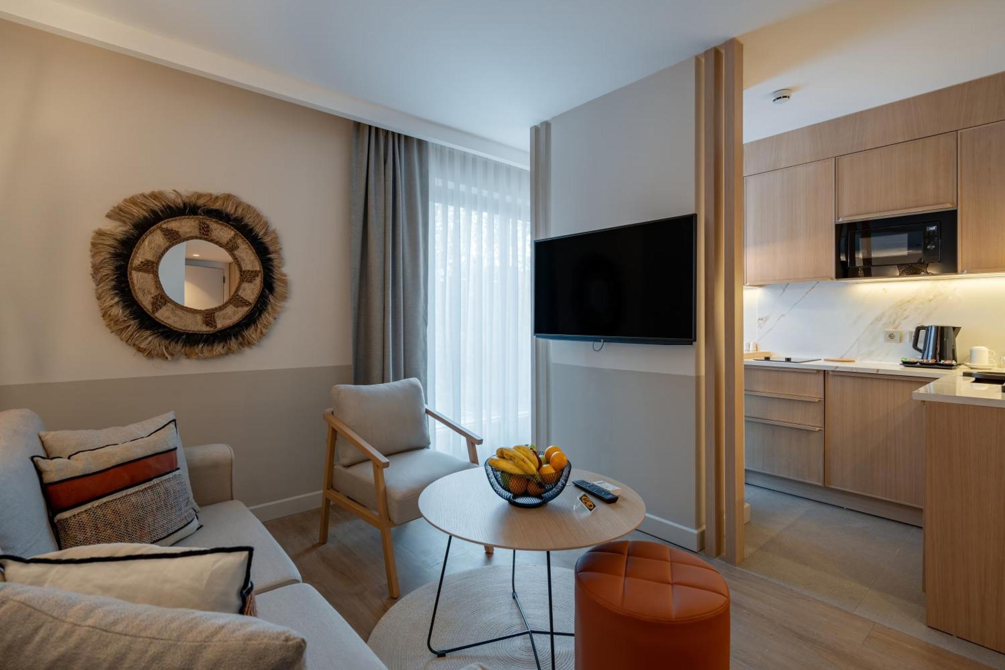 Oli Hotel And Suites Анталья Экстерьер фото